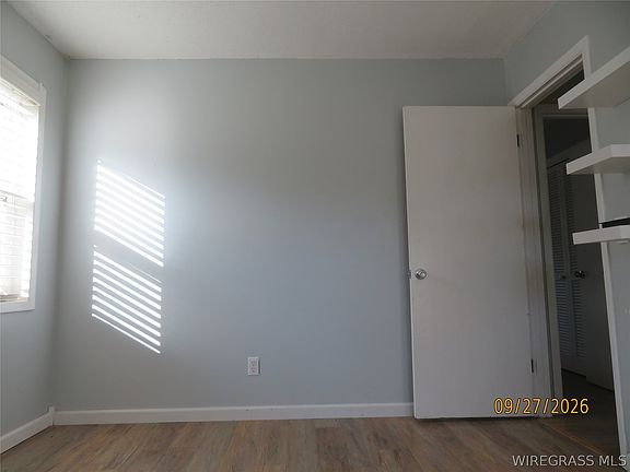 14th image of 1133 Oak Ave