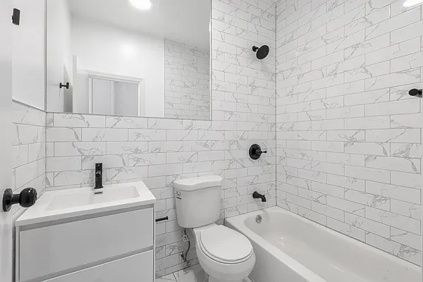 Rented by Compass | media 10