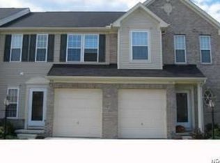 109 Ledgestone Ct, Berea, OH 44017