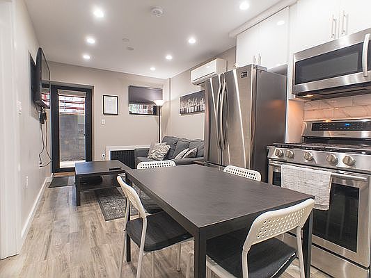 3rd image of 621 48th St #1B