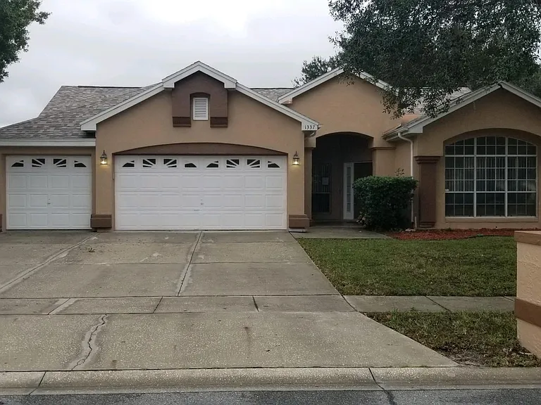 1337 Hampstead Ter — Photo 1