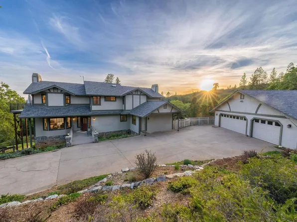 14838 Christophers Pl, Grass Valley, CA 95945