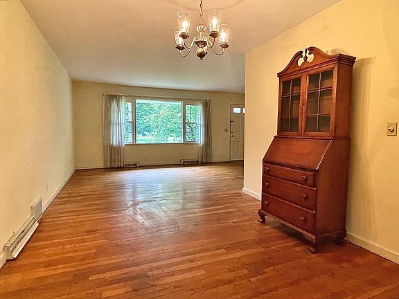 4th image of 6867 High Meadows Dr