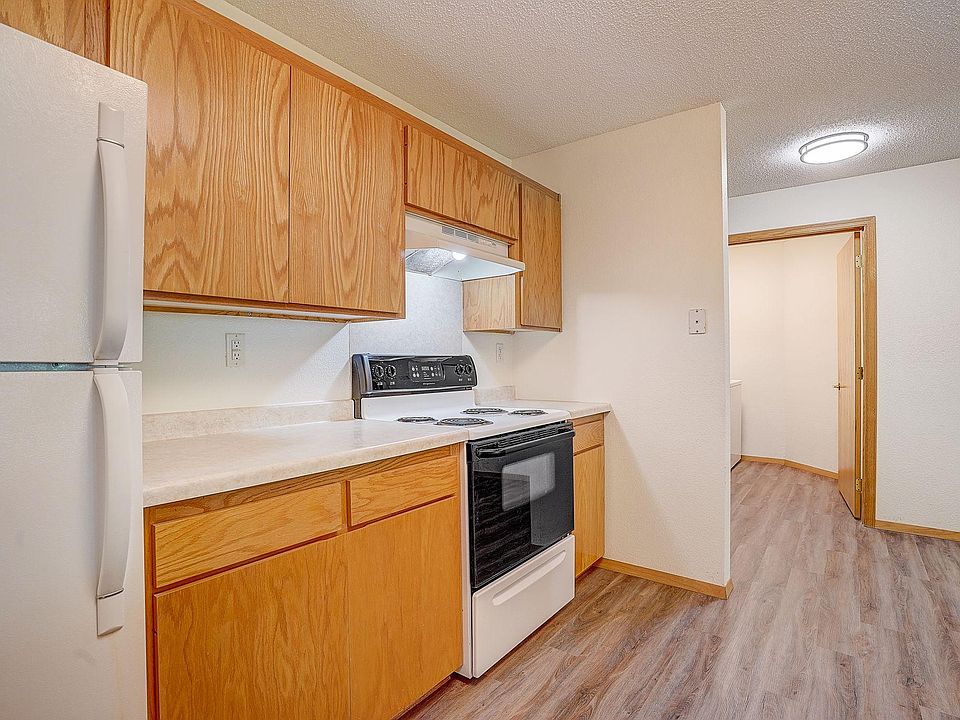 Rosoto Villa 1901 Desoto St Maplewood MN Zillow