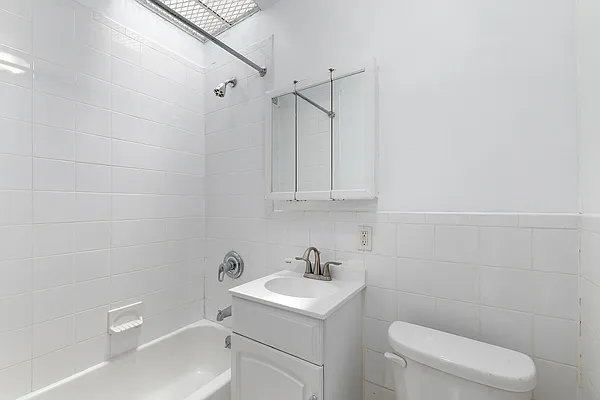 Rented by REAL New York | media 15