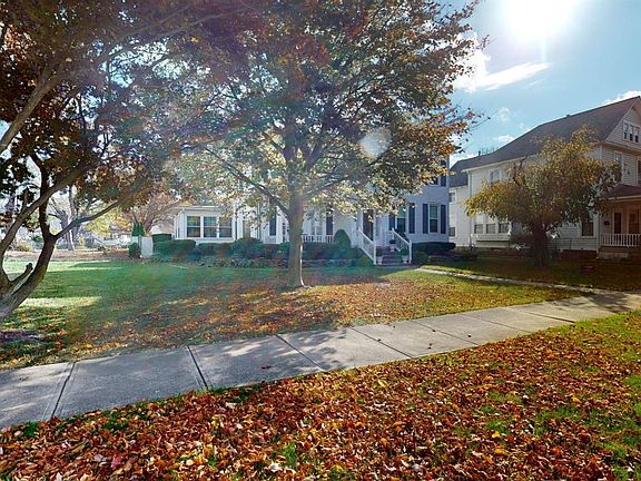 4th image of 1101 Buckland Ave