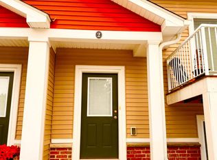 9695 Independence Cir UNIT 2, Chanhassen, MN 55317