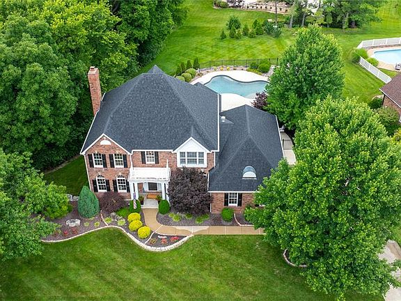 2nd image of 111 Bogey Estates Dr