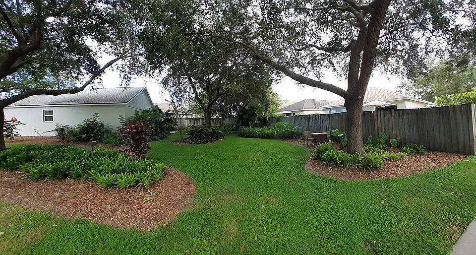 2nd image of 1836 Falling Star Ln