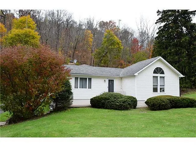 1105 Saxonburg Blvd photo 1