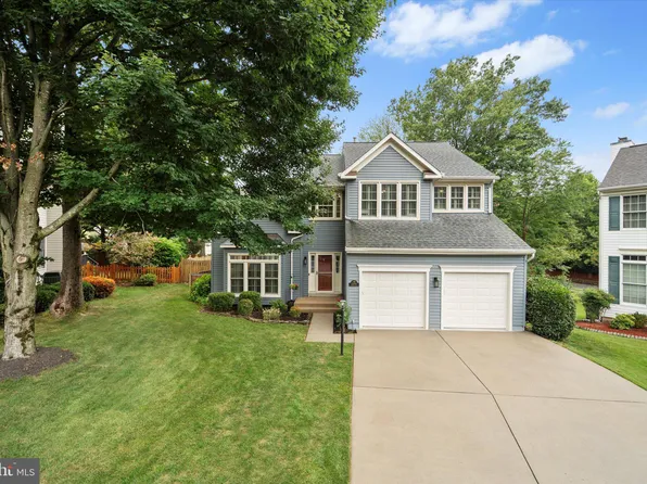 13204 Windy Leaf Ct, Woodbridge, VA 22192