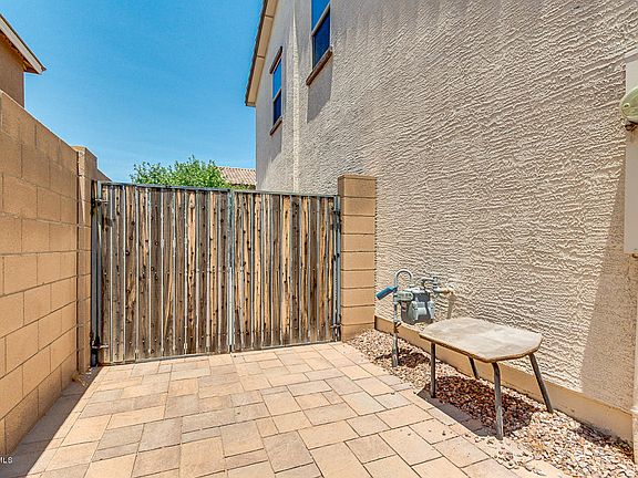4th image of 21152 E Creekside Dr