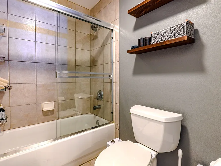 70 W 6th Ave #207 — Photo 20