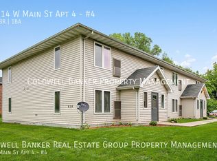 614 W Main St APT 4, Winneconne, WI 54986