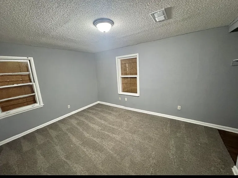 3285 Ashland St — Photo 7