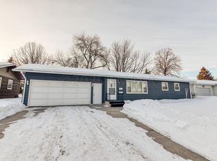 1419 19th St S, Moorhead, MN 56560