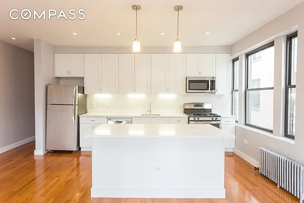 Rented by Compass | media 22