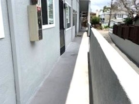 3rd image of 2910 Aviation Pl APT 3