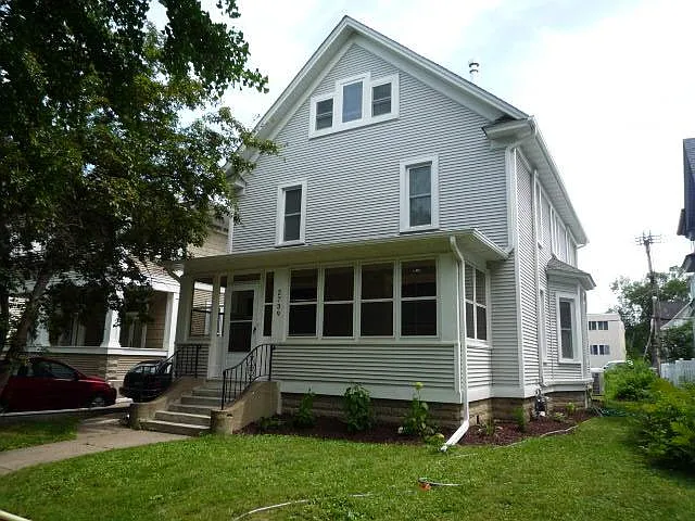 2739 Emerson Ave S — Photo 1