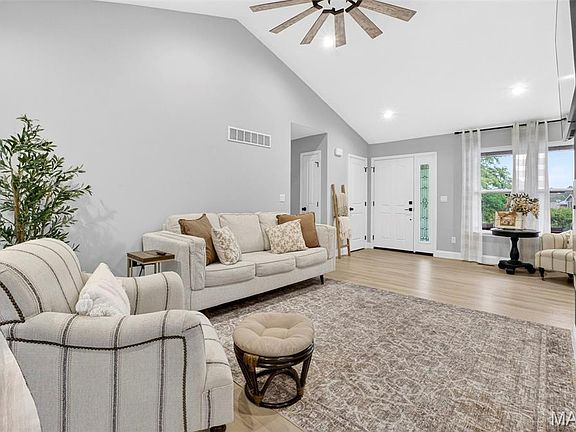 5th image of 5736 La Trace Ln