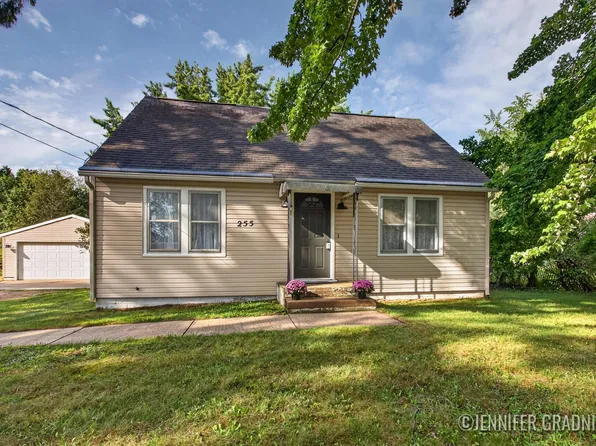 255 Felch St, Holland, MI 49424
