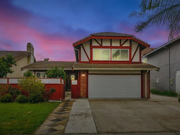 24426 Calaveras Rd, Hayward, CA 94545