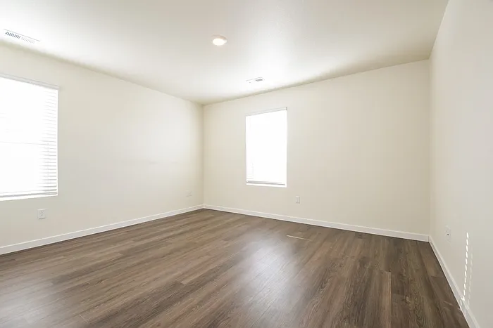 13541 Oneida Ln — Photo 10