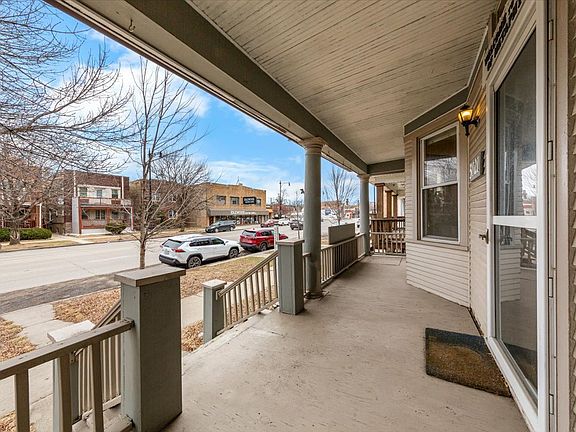 4th image of 5021 W Irving Park Rd