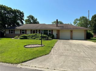 2130 Bending Willow Dr, Dayton, OH 45440