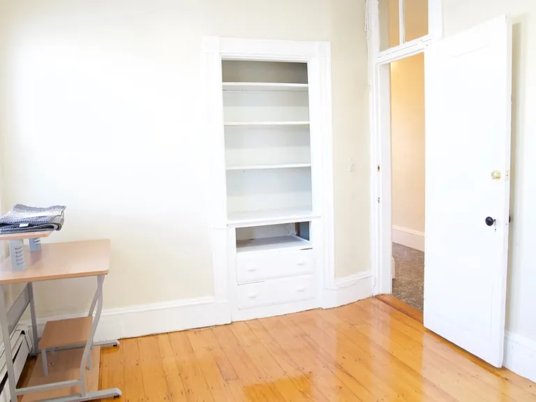 17 Burney St #3 — Photo 3
