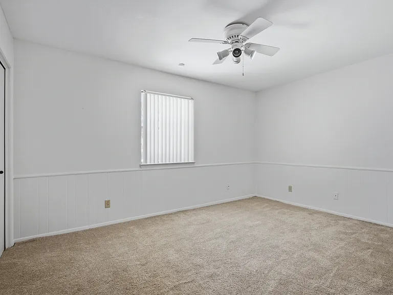 15721 Mapleview Cir — Photo 16