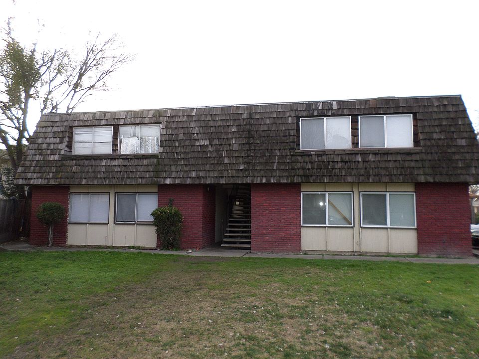 2nd image of 724 E Yorkshire Dr