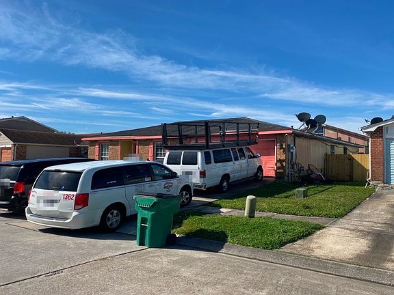 2nd image of 3112 Barbwood Dr