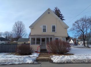 11 Farrington St, Rochester, NH 03867