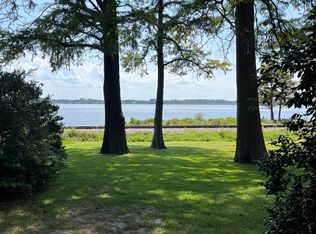 734 E Main East St, Washington, NC 27889