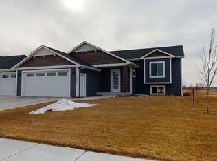 1828 Tanbury Ln, Brookings, SD 57006