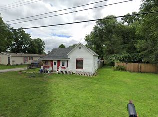 406 W John St, Knox, IN 46534