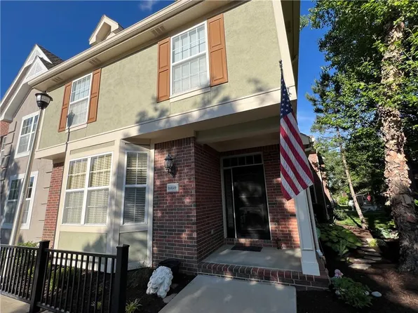 16049 S Brookfield St, Olathe, KS 66062