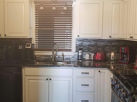 5th image of 1517 Josephine St