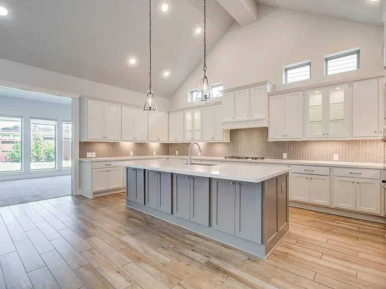 28518 Jade Springs Ln — Photo 2