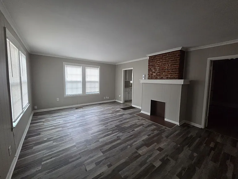 524 S Greer St #FRONT — Photo 10