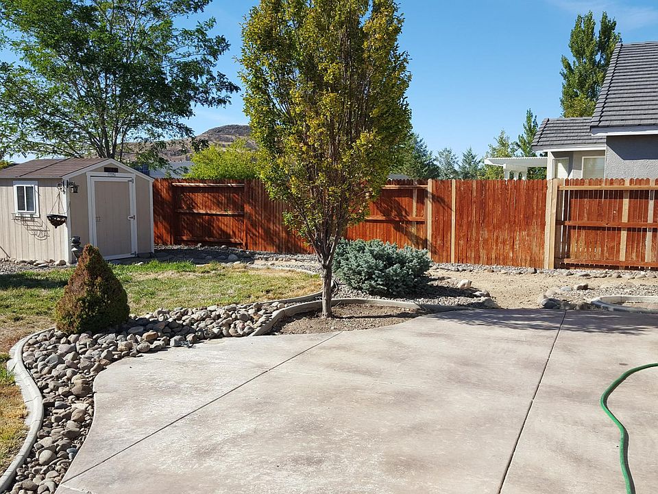 2nd image of 1635 Canyonlands Way