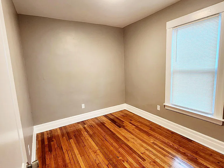 2256 Montclair St — Photo 14