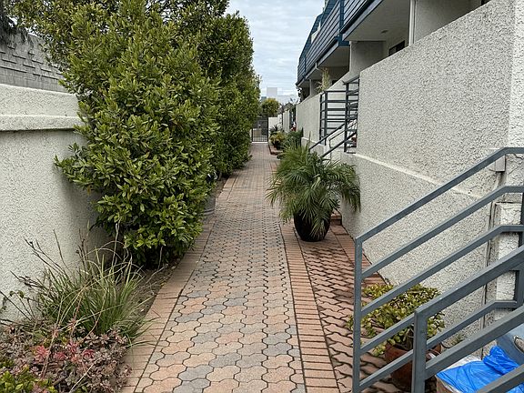 2nd image of 1749 12th St Unit 1-B