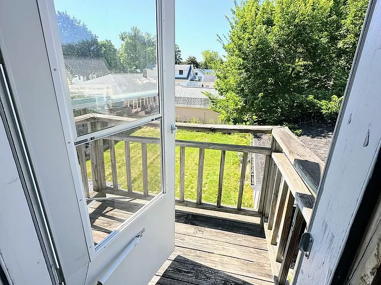 1628 Deckner Ave — Photo 14