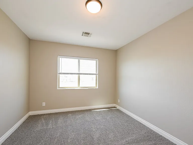 1071 Willjay Ln — Photo 14