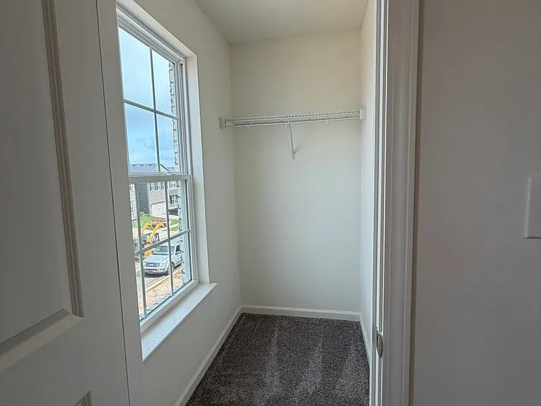 836 Halford Pl — Photo 24