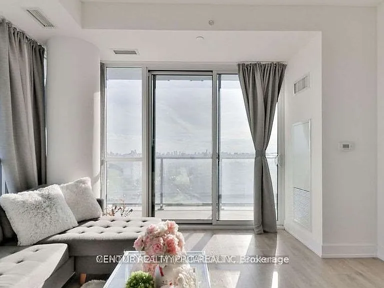 128 Fairview Mall Dr #1402 — Photo 4