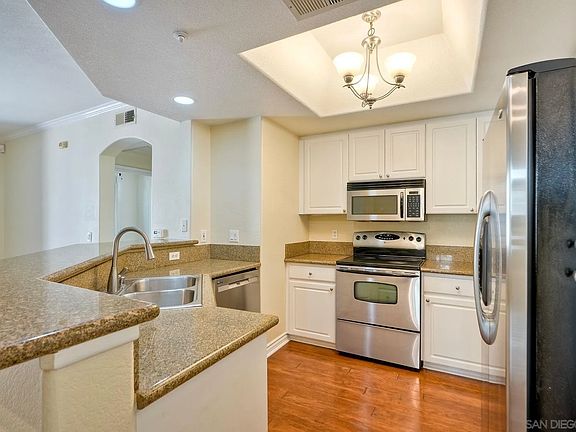 5th image of 9253 Regents Rd #A110