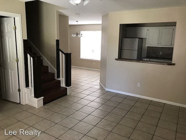 1st image of 7122 N 11th Ln APT 3